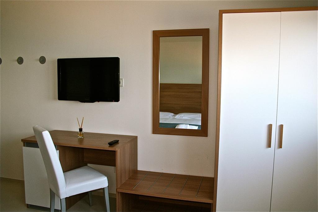 Hotel Baia Marina คูปรา มาริตติมา ห้อง รูปภาพ