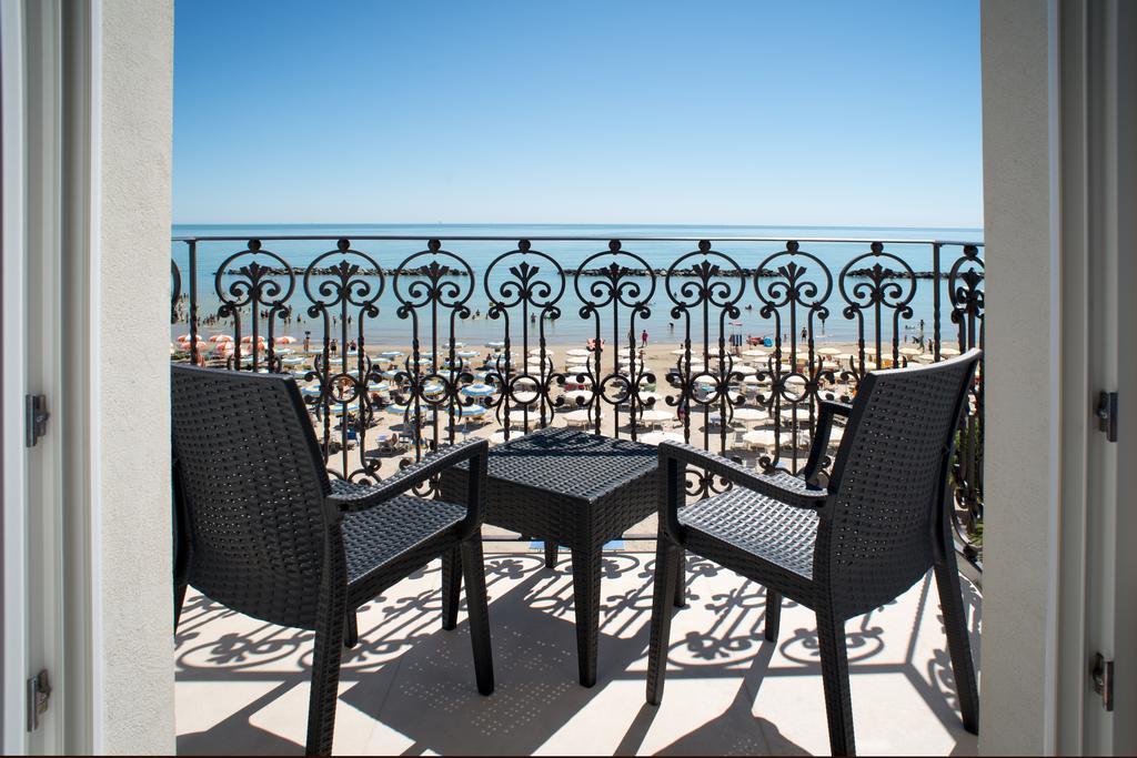 Hotel Baia Marina คูปรา มาริตติมา ภายนอก รูปภาพ