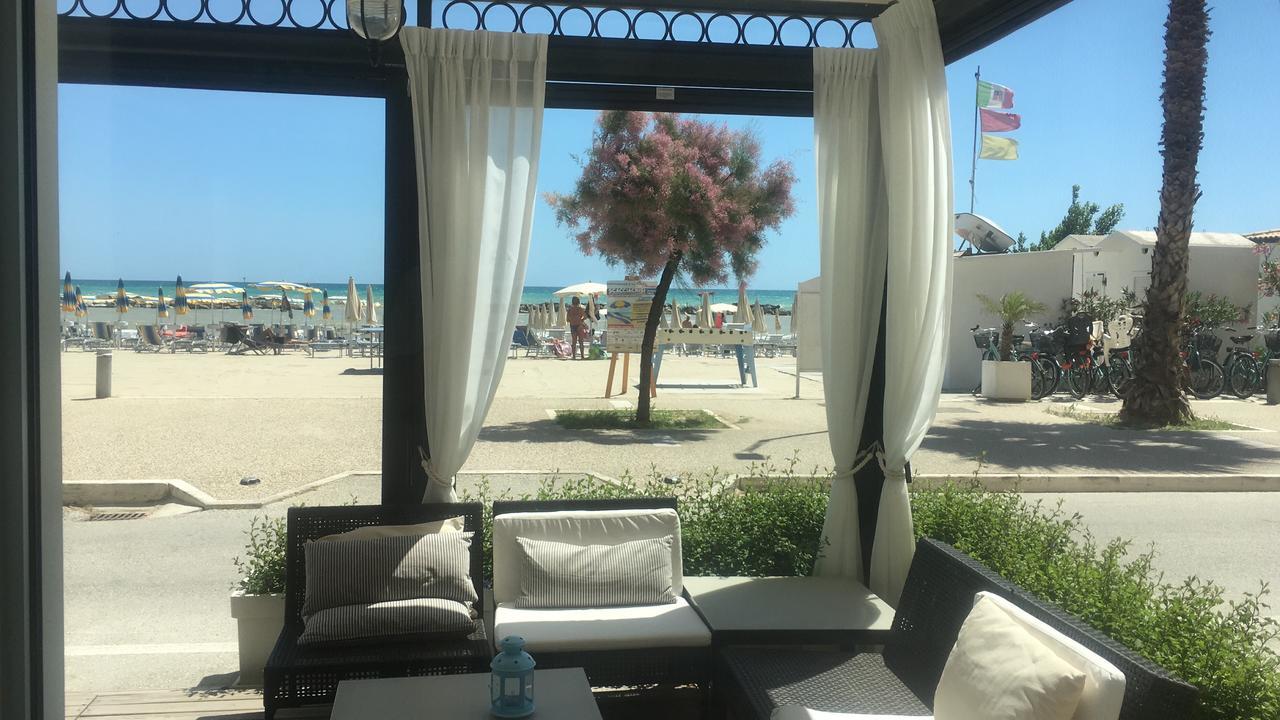 Hotel Baia Marina คูปรา มาริตติมา ภายนอก รูปภาพ