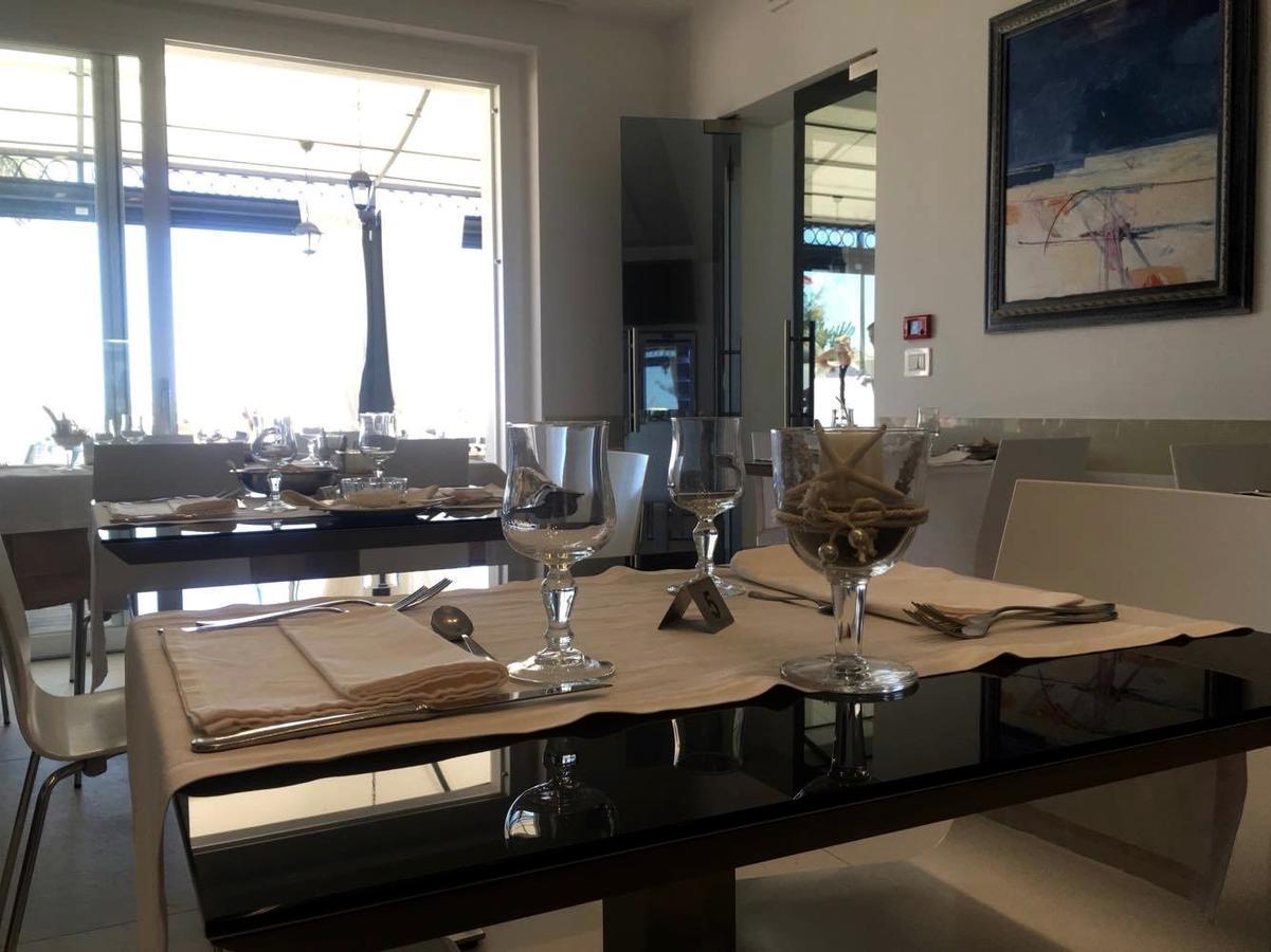 Hotel Baia Marina คูปรา มาริตติมา ภายนอก รูปภาพ